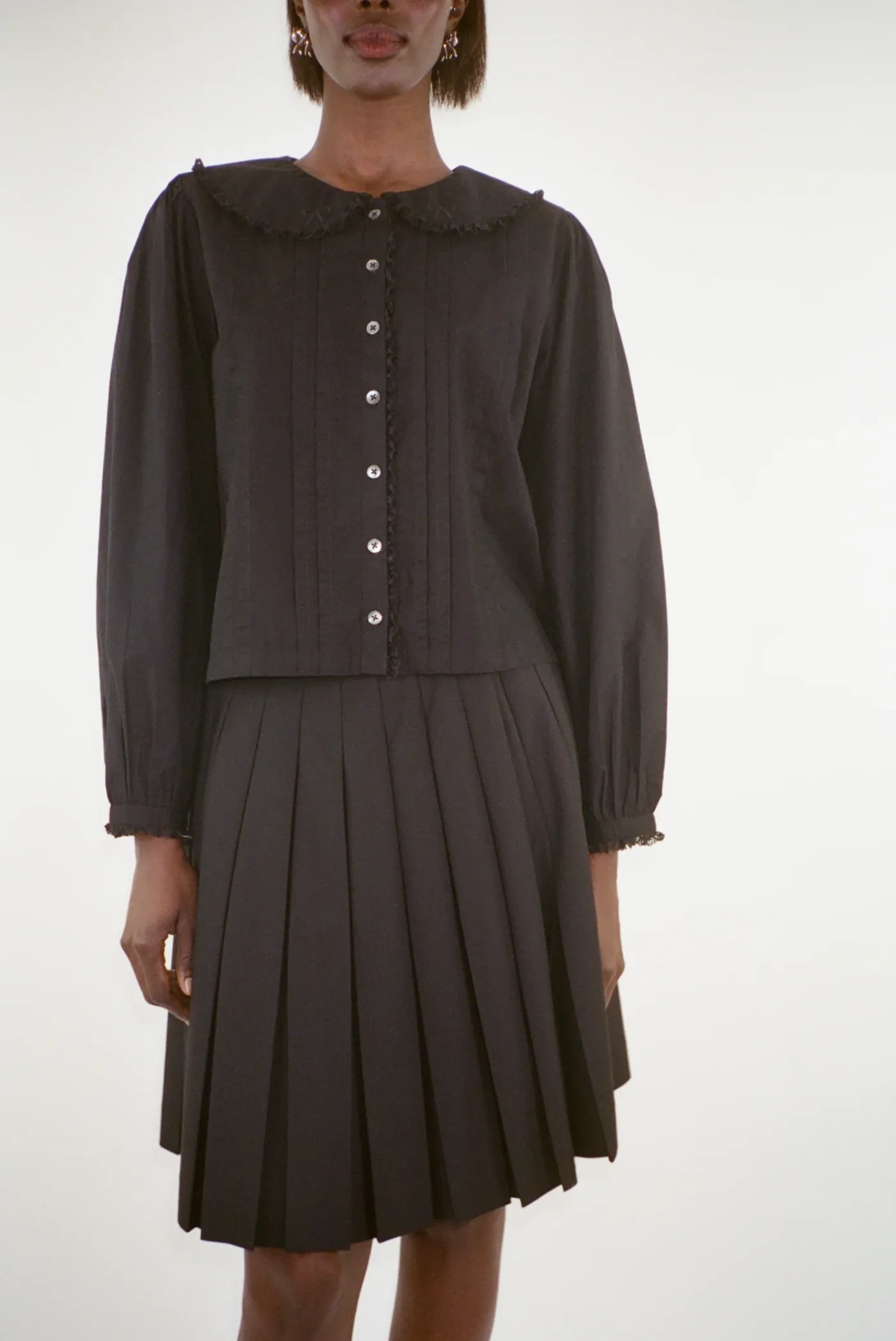 Uniform^Sandy Liang Grove Top In Black