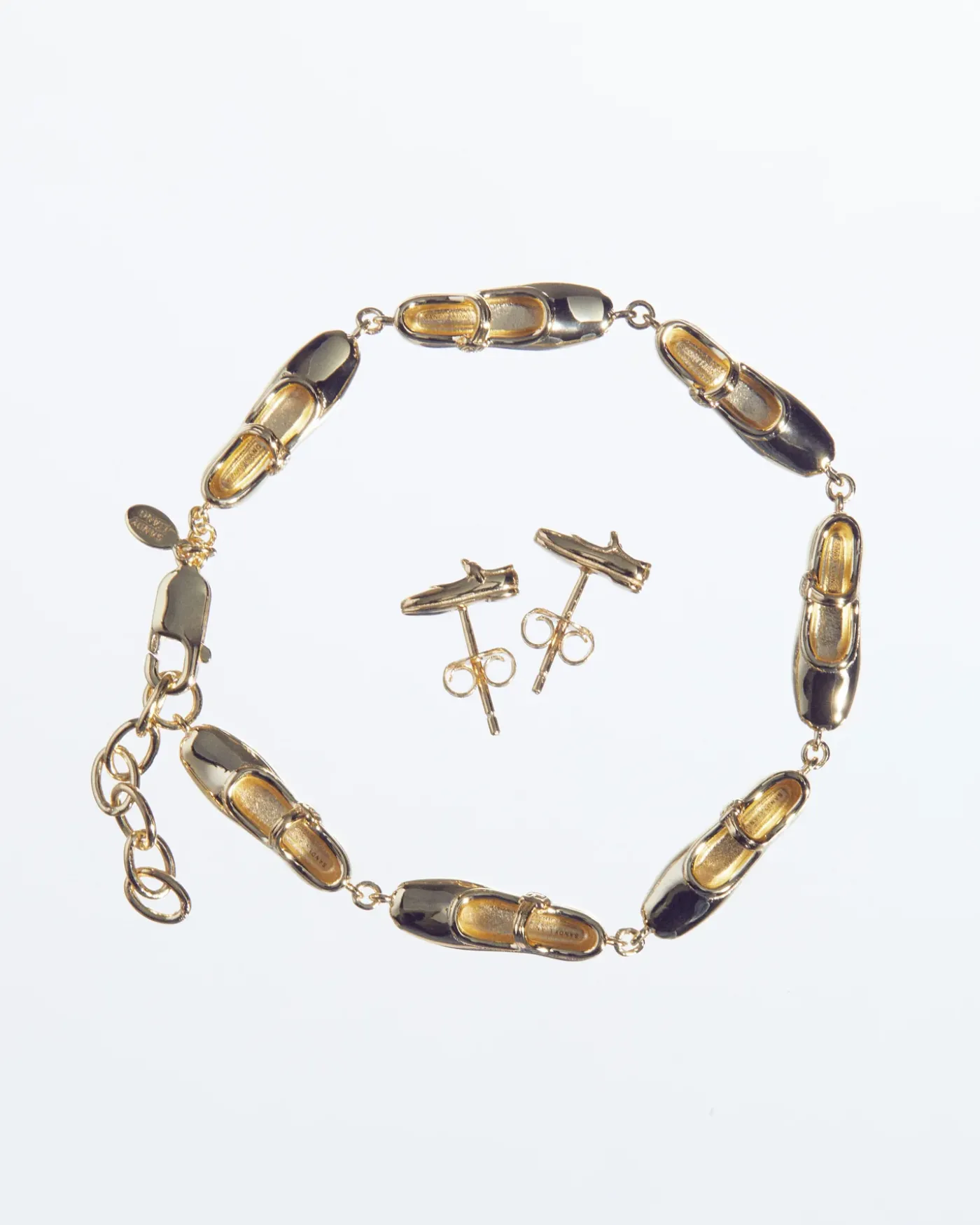 Jewelry^Sandy Liang Pointe Studs In Gold Vermeil