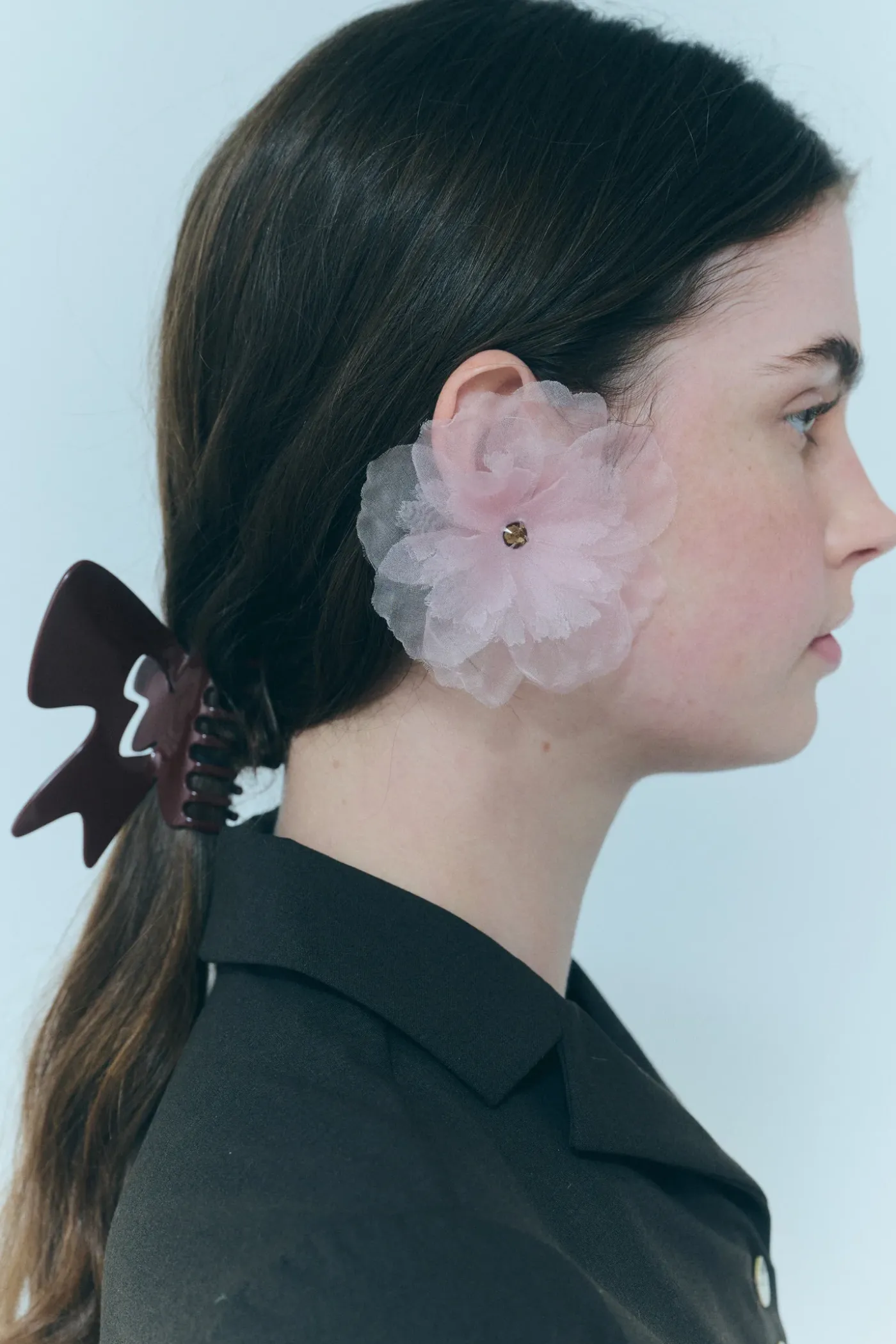Hair^Sandy Liang Rochambeau Claw In Cocoa
